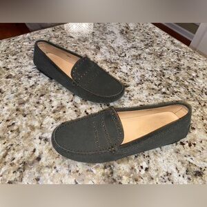 Designer TOD’S Green Suede Leather Driving Loafers Like New Excellent Condition